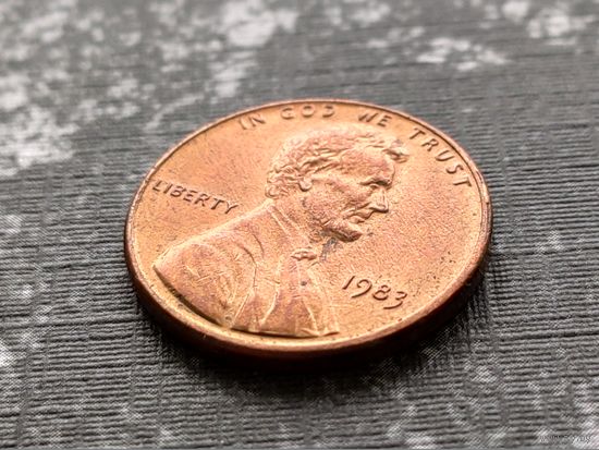 США. 1 цент 1983, б/б (без отметки монетного двора, Lincoln Cent). Брак, смещение. Торг.