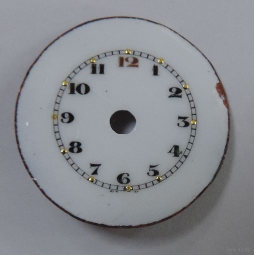 Циферблат эмалевый на карманные часы до 1917г. Диаметр 2.3 см.