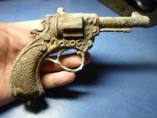 Советские военные игрушки. Револьвер системы Нагана (детский пистолет) тяжелый торг обмен