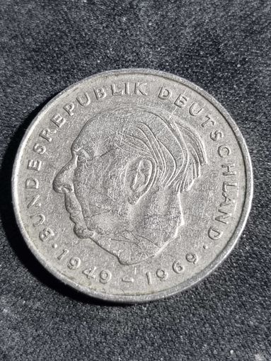 Германия  2 марки 1973 D Теодор Хойс