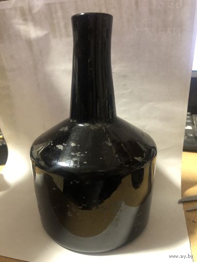 Бутылка черная