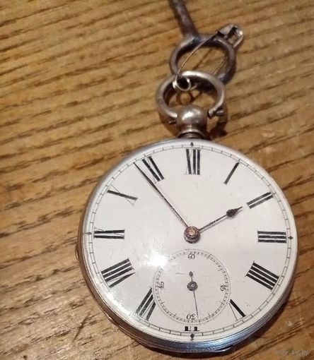 Старинные карманные часы с ключом, серебро,  рабочие, видео работы. диаметр 3.5 см. конец 19 века франция?