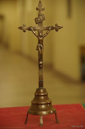 Крест , распятие, бронза ( 10,5 х 28,5 см )