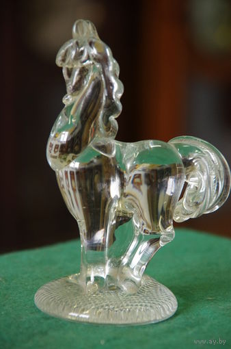 Статуэтка Лошадь   ( стекло )  13,5 см