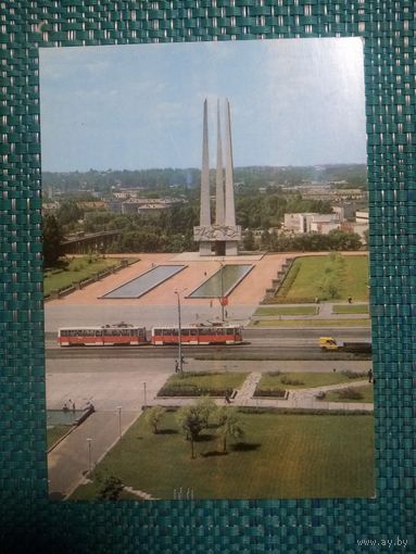 Открытка. Витебск. Площадь Победы. Фото Захарченко. 1981 год.