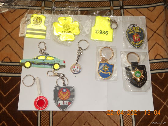 Сувениры - ланьярды(шнурки для ключей),фликеры от полицейских