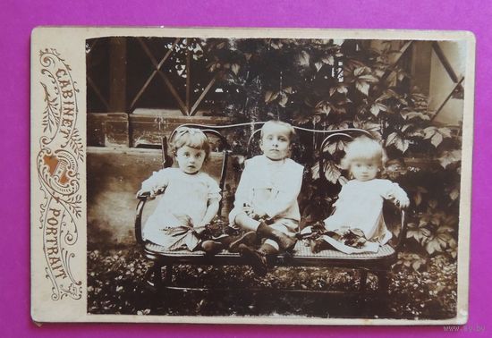 Фото кабинет-портрет "Панские дети", Польша, до 1917 г.