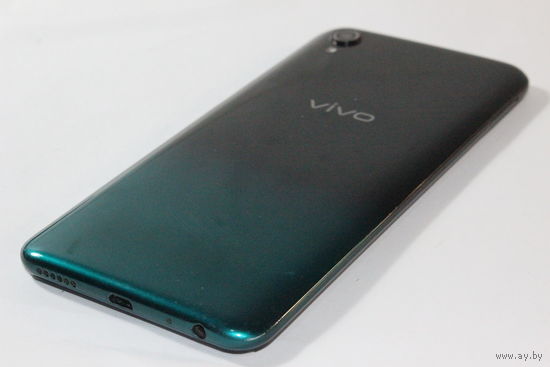 Смартфон Vivo Y1s (оливковый черный)