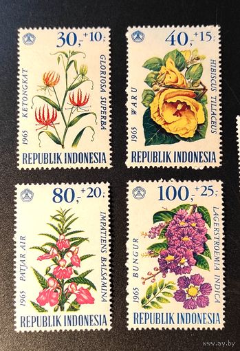 Индонезия: 4м/серия, цветы 1965г (4,8 МЕ)