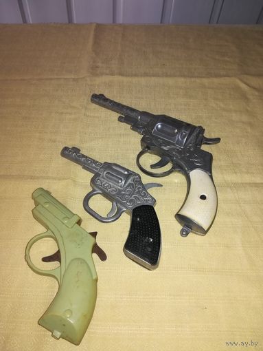 Пистолеты (3шт.) СССР