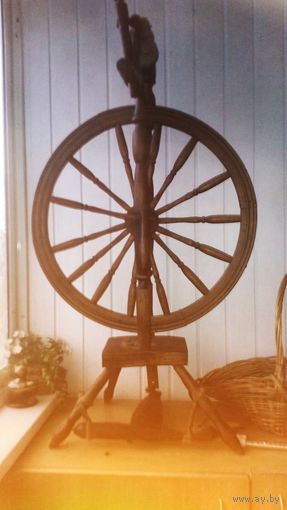 Старое прядильное колесо