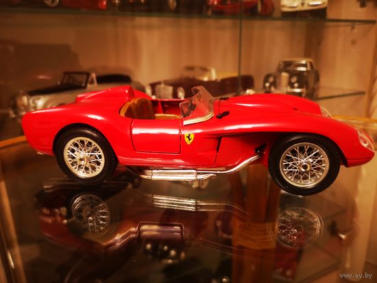 Модель 1:18 Ferrari 250 Testa Rossa 1957