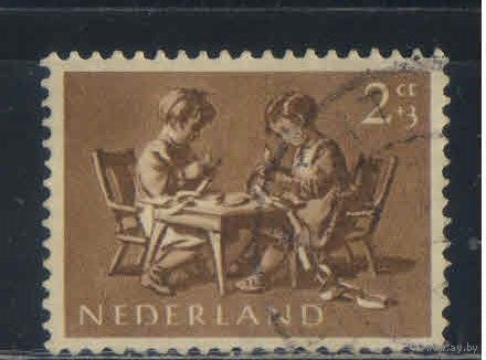 Нидерланды 1954 Вып Для детей Детские развивающие игры Клейка бумажных цепочек #649