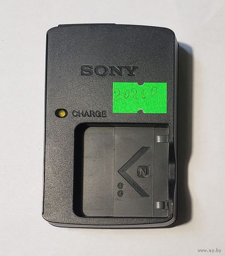 Зарядное Sony BC-CSN