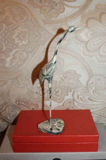 Статуэтка "Цапля", пластик, времён СССР, высота 21 см., без сколов и трещин.