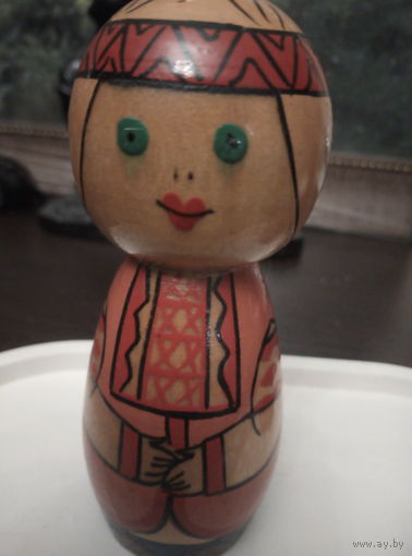 Кукла сувенирная, деревянная. С рубля