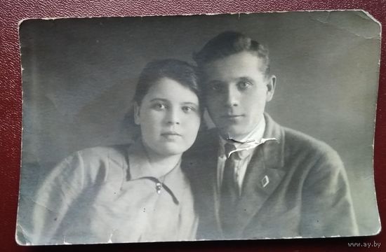 Фото юноши и девушки. 1931 г. 9х13 см.