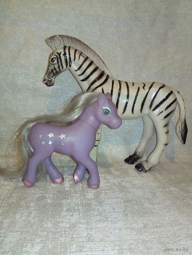 Лошадки - зебра и пони одним лотом