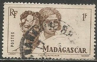 Французский Мадагаскар. Пара народа Сакалаве. 1946г. Mi#393.