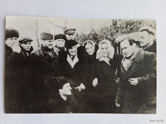 Актёры на фронте. Артистка О.А.Андровская, 1943