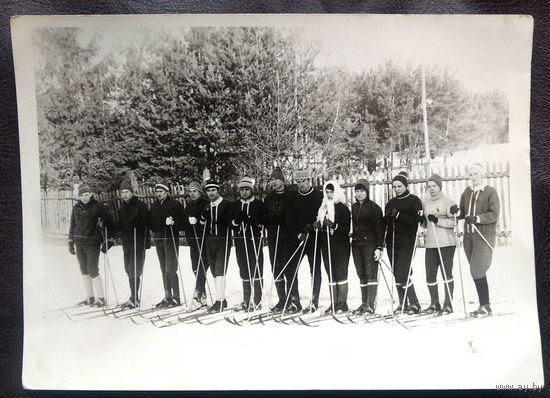 Фото из СССР. На соревнованиях по лыжам. 1960-е. 13х18 см