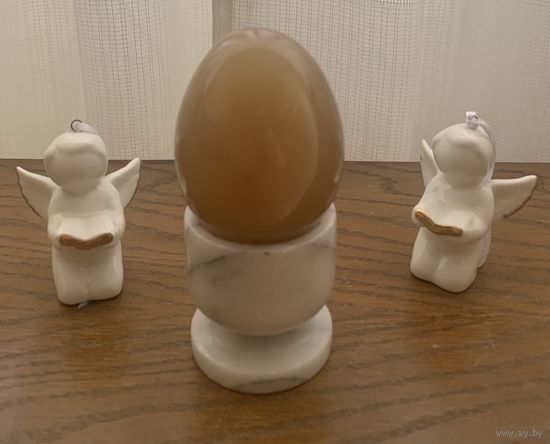 Пасхальное яйцо на подставке. Оникс, 11см