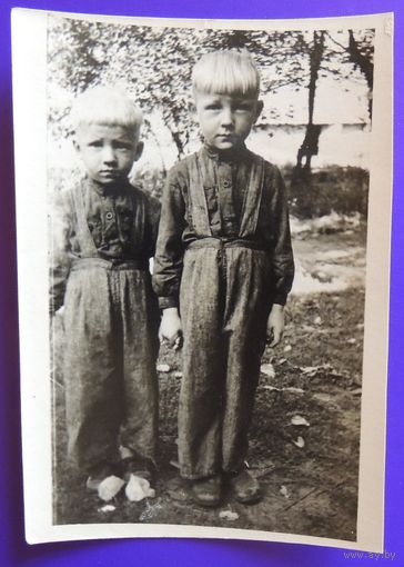 Фото "Братишки", Зап. Бел., 1920-е гг.