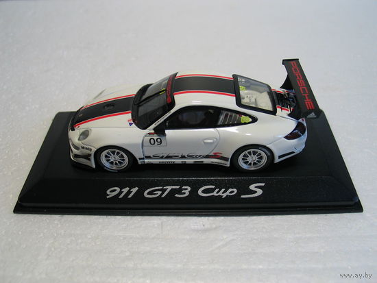 Porsche 911 GT3 Sup S 1:43 Minichamps