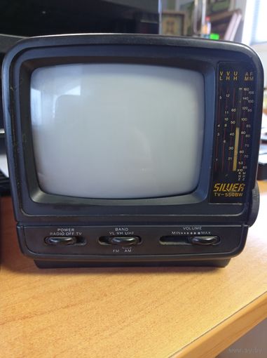 Телевизор мини Silver TV-550BW.