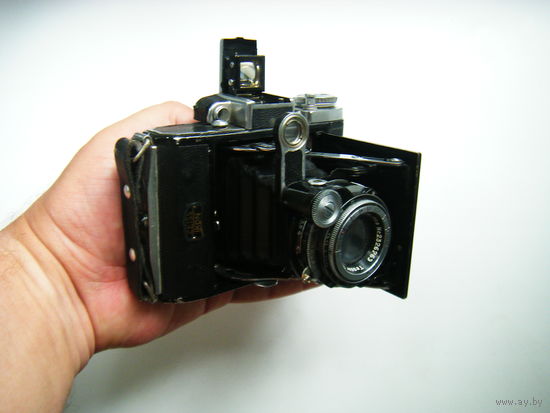 Фотоаппарат ZEISS-IKON.